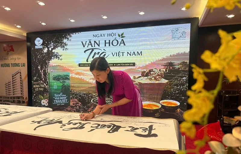 Trà Hương B'Lao tham dự Ngày hội Văn hóa Trà Việt Nam